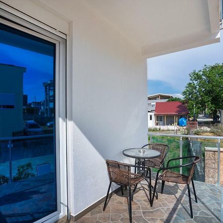 Apartments Vila A1 Dobra Voda Eksteriør billede